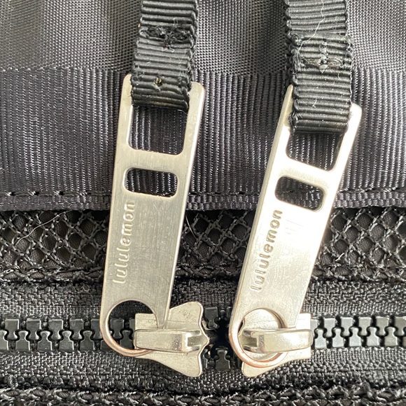 lululemon athletica Black Unisex Duffel Bag - Picture 10 of 16